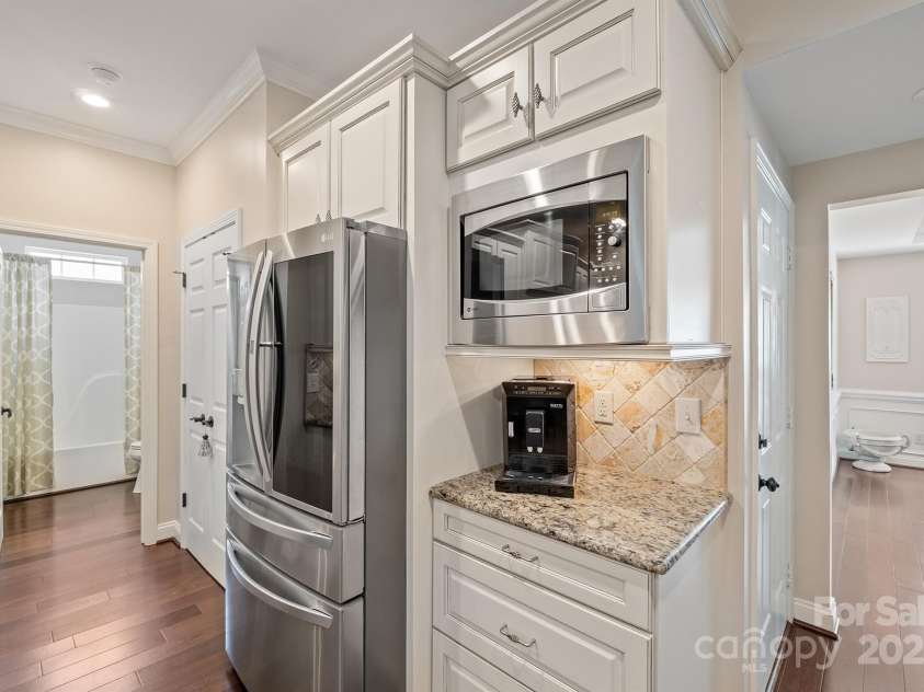13325 Fremington Road, Huntersville, NC 28078.  MLS# CAR4291022, YatesRealty ID 33342. 