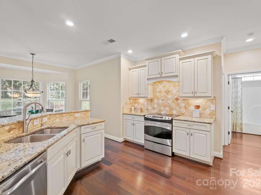 13325 Fremington Road, Huntersville, NC 28078.  MLS# CAR4291022, YatesRealty ID 33342. 