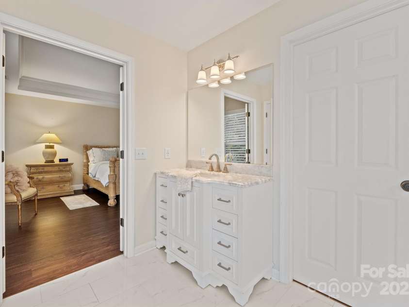 13325 Fremington Road, Huntersville, NC 28078.  MLS# CAR4291022, YatesRealty ID 33342. 