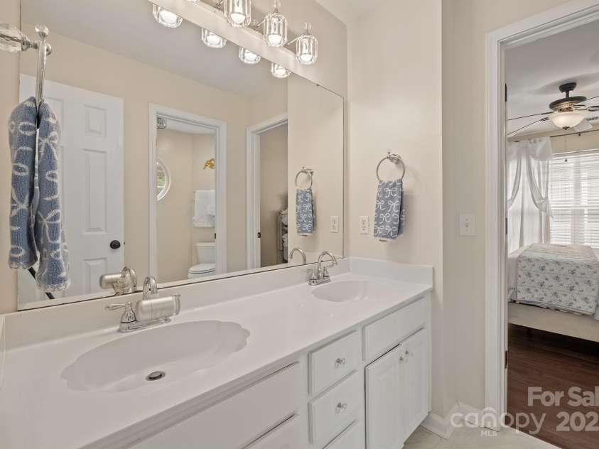 13325 Fremington Road, Huntersville, NC 28078.  MLS# CAR4291022, YatesRealty ID 33342. 