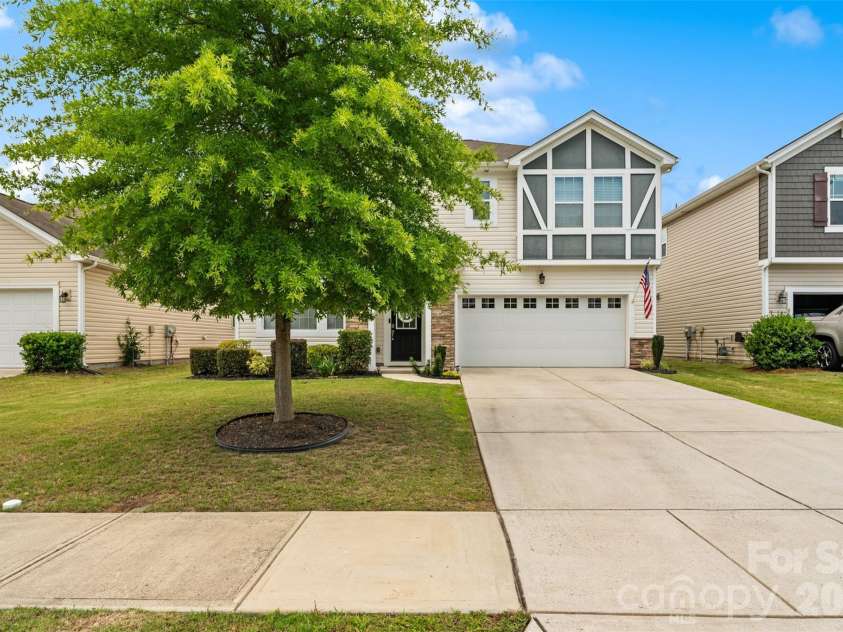 1401 Kings Grove Drive, York, SC 29745.  MLS# CAR4391337, YatesRealty ID 33342. 