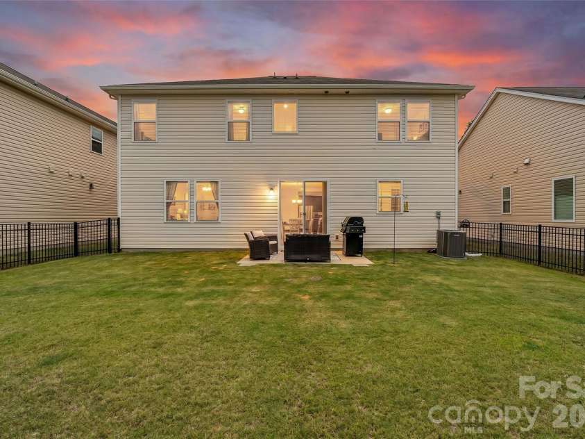 1401 Kings Grove Drive, York, SC 29745.  MLS# CAR4391337, YatesRealty ID 33342. Fully Fenced in Backyard