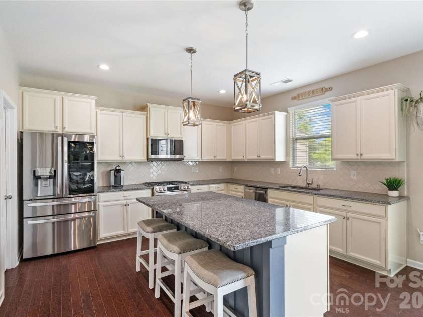 1401 Kings Grove Drive, York, SC 29745.  MLS# CAR4391337, YatesRealty ID 33342. Large Island