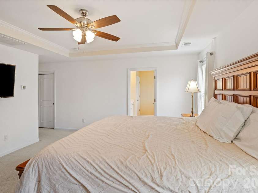 1401 Kings Grove Drive, York, SC 29745.  MLS# CAR4391337, YatesRealty ID 33342. Primary Bedroom