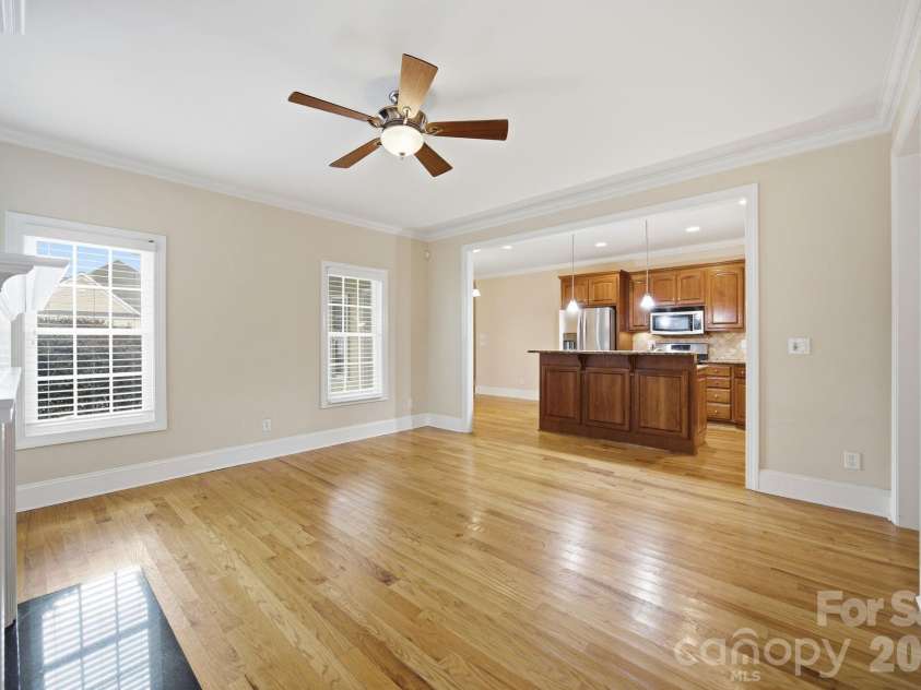 3210 Kelsey Plaza, Kannapolis, NC 28081.  MLS# CAR4384881, YatesRealty ID 33343. 