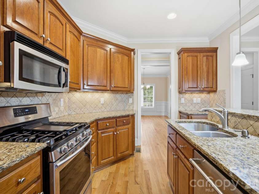 3210 Kelsey Plaza, Kannapolis, NC 28081.  MLS# CAR4384881, YatesRealty ID 33343. 