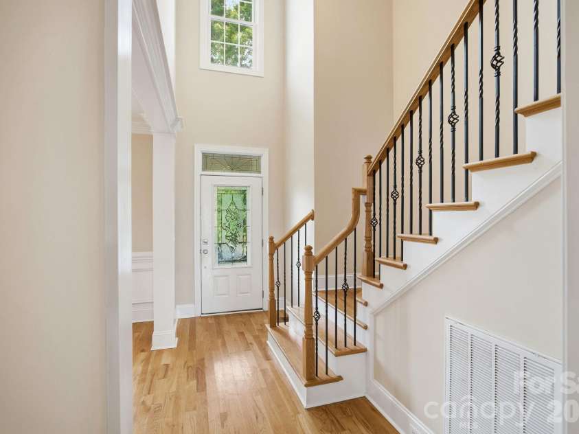 3210 Kelsey Plaza, Kannapolis, NC 28081.  MLS# CAR4384881, YatesRealty ID 33343. 