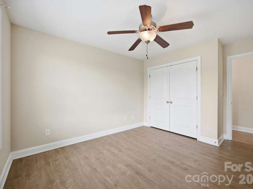 3210 Kelsey Plaza, Kannapolis, NC 28081.  MLS# CAR4384881, YatesRealty ID 33343. 