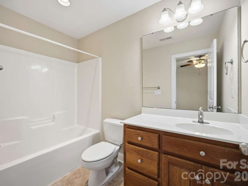 3210 Kelsey Plaza, Kannapolis, NC 28081.  MLS# CAR4384881, YatesRealty ID 33343. 