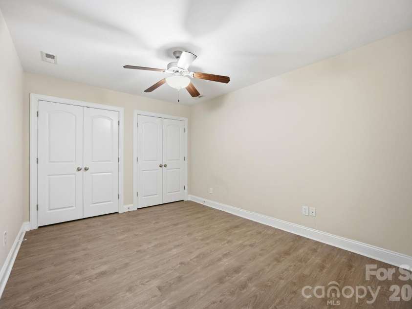 3210 Kelsey Plaza, Kannapolis, NC 28081.  MLS# CAR4384881, YatesRealty ID 33343. 