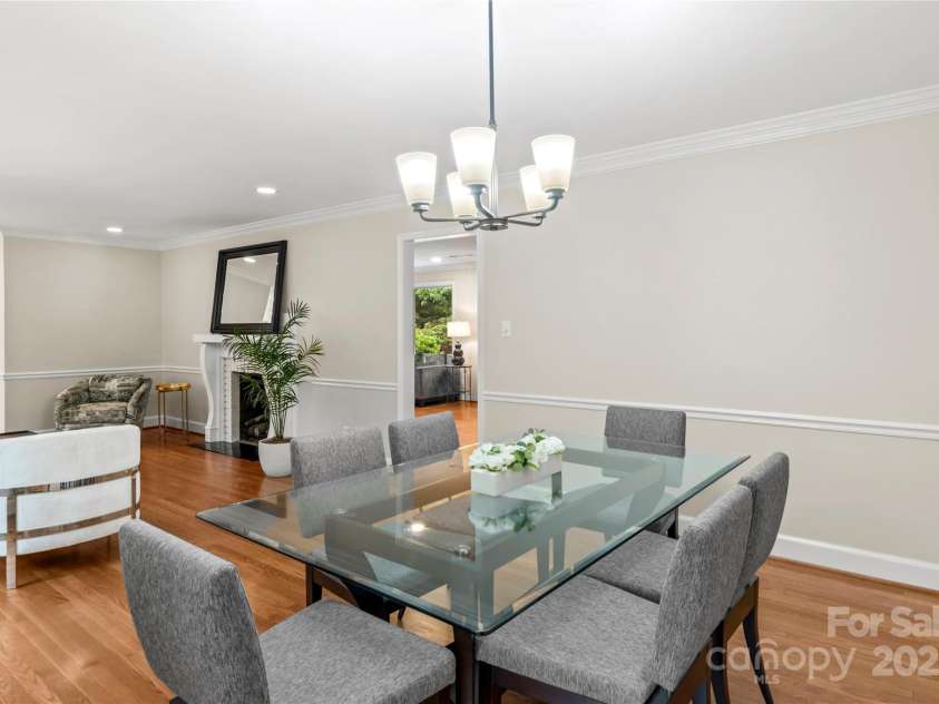 431 Hearthside Drive, Winston Salem, NC 27104.  MLS# CAR4294483, YatesRealty ID 33343. 