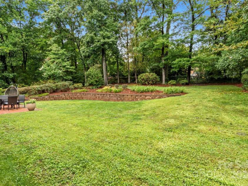 431 Hearthside Drive, Winston Salem, NC 27104.  MLS# CAR4294483, YatesRealty ID 33343. 