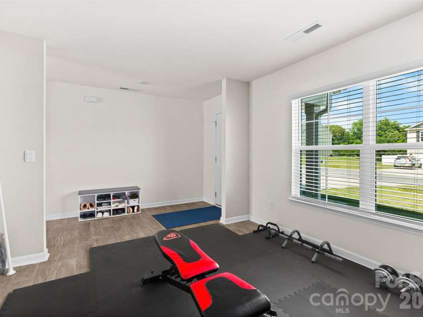 164 Ashfield Lane, Lexington, NC 27292.  MLS# CAR4393917, YatesRealty ID 33344. 