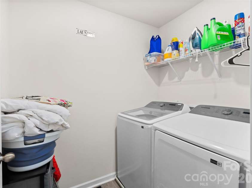 164 Ashfield Lane, Lexington, NC 27292.  MLS# CAR4393917, YatesRealty ID 33344. 