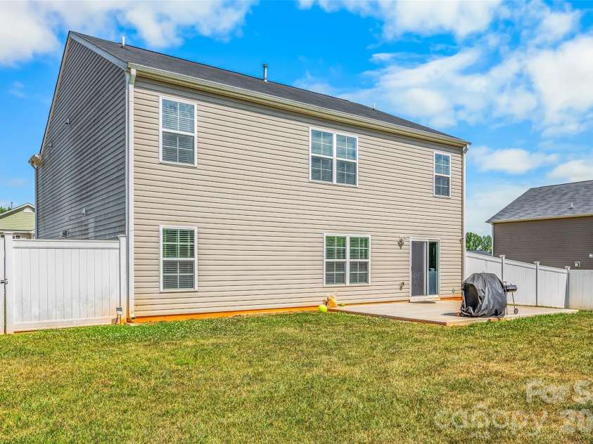 164 Ashfield Lane, Lexington, NC 27292.  MLS# CAR4393917, YatesRealty ID 33344. 