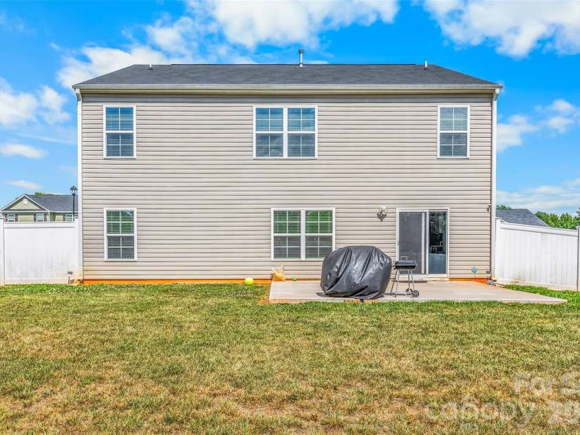 164 Ashfield Lane, Lexington, NC 27292.  MLS# CAR4393917, YatesRealty ID 33344. 