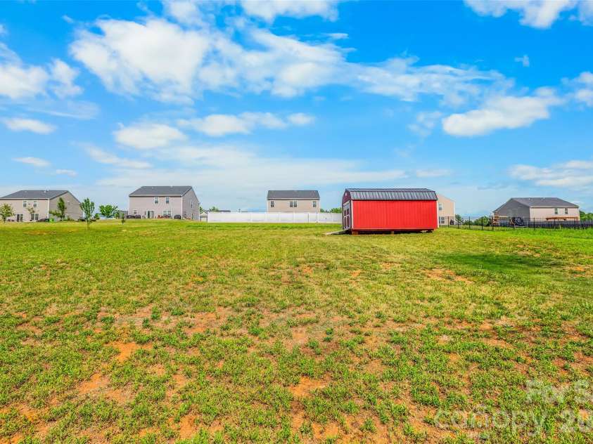 164 Ashfield Lane, Lexington, NC 27292.  MLS# CAR4393917, YatesRealty ID 33344. 