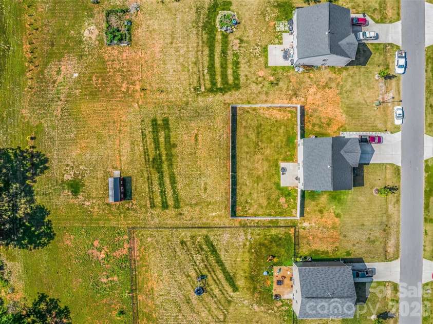 164 Ashfield Lane, Lexington, NC 27292.  MLS# CAR4393917, YatesRealty ID 33344. 