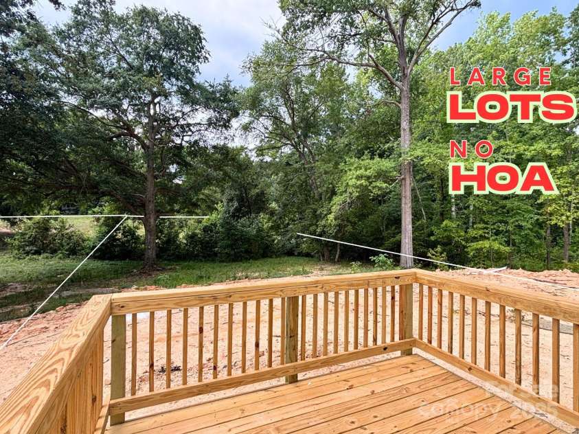 12510 Susanna Drive, Charlotte, NC 28214.  MLS# CAR4294507, YatesRealty ID 33345. 