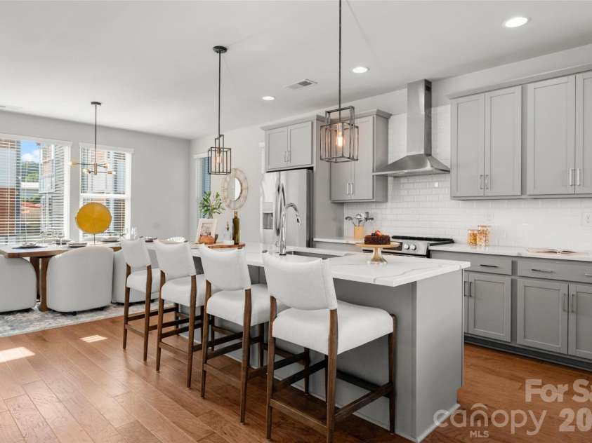 2104 Bryant Park Drive, Charlotte, NC 28208.  MLS# CAR4394009, YatesRealty ID 33346. 