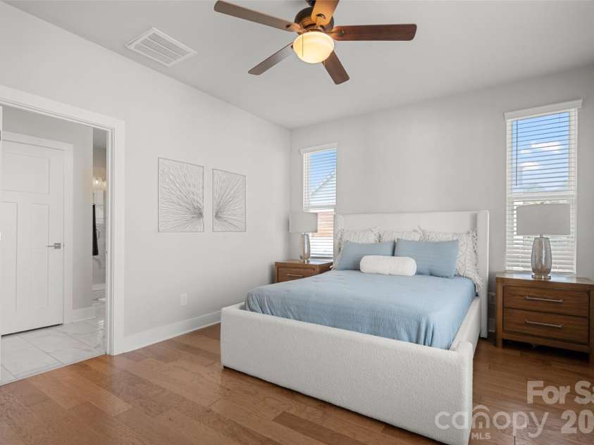 2104 Bryant Park Drive, Charlotte, NC 28208.  MLS# CAR4394009, YatesRealty ID 33346. 