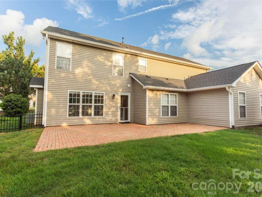1005 Onotoa Drive, Indian Trail, NC 28079.  MLS# CAR4393563, YatesRealty ID 33348. 