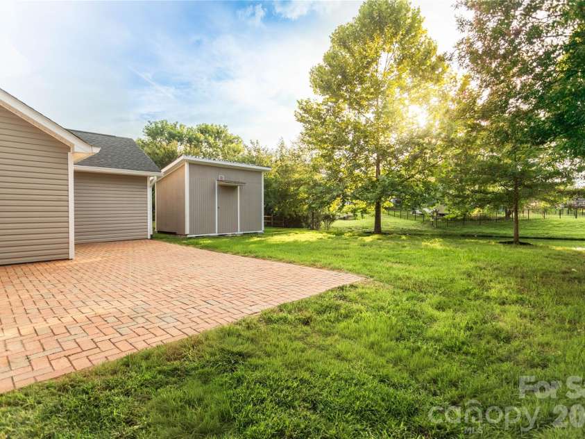 1005 Onotoa Drive, Indian Trail, NC 28079.  MLS# CAR4393563, YatesRealty ID 33348. 