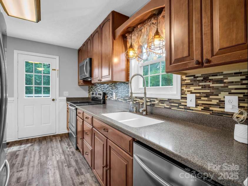 353 Huskey Road, Ellenboro, NC 28040.  MLS# CAR4294555, YatesRealty ID 33349. 