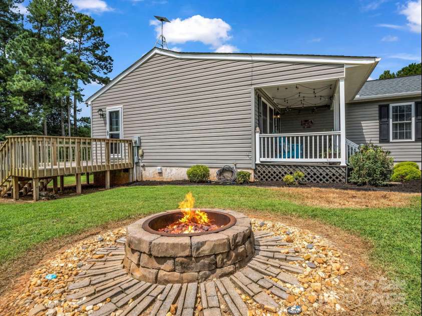 353 Huskey Road, Ellenboro, NC 28040.  MLS# CAR4294555, YatesRealty ID 33349. 