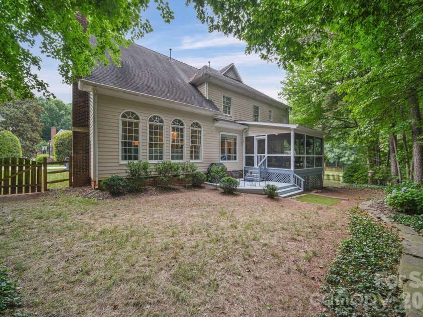 9125 Grove Tree Lane, Huntersville, NC 28078.  MLS# CAR4395954, YatesRealty ID 33349. Almost 1/2 acre