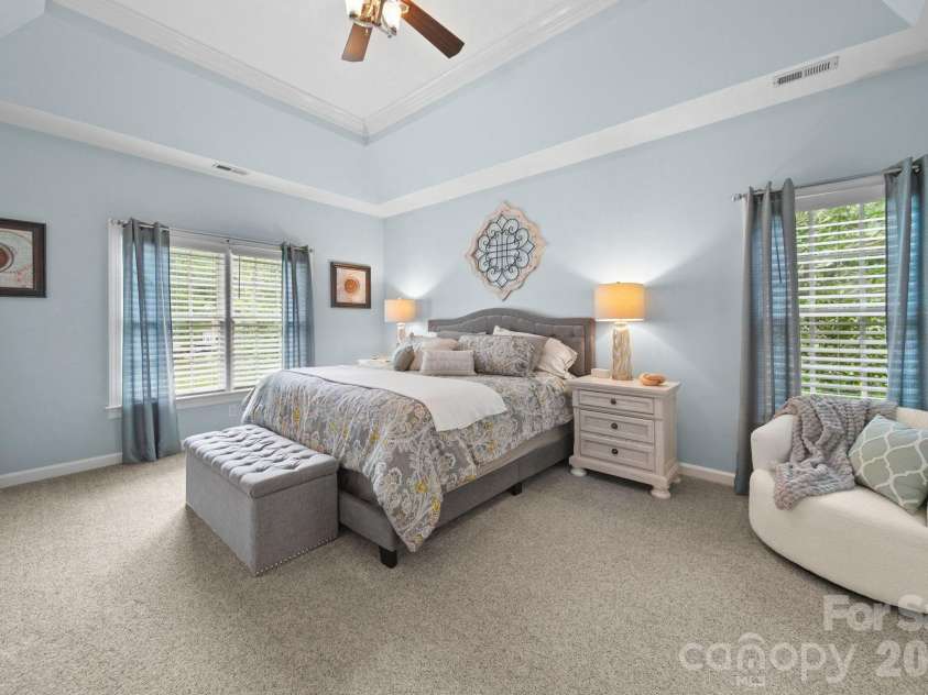 9125 Grove Tree Lane, Huntersville, NC 28078.  MLS# CAR4395954, YatesRealty ID 33349. Oversized Primary Bedroom Suite