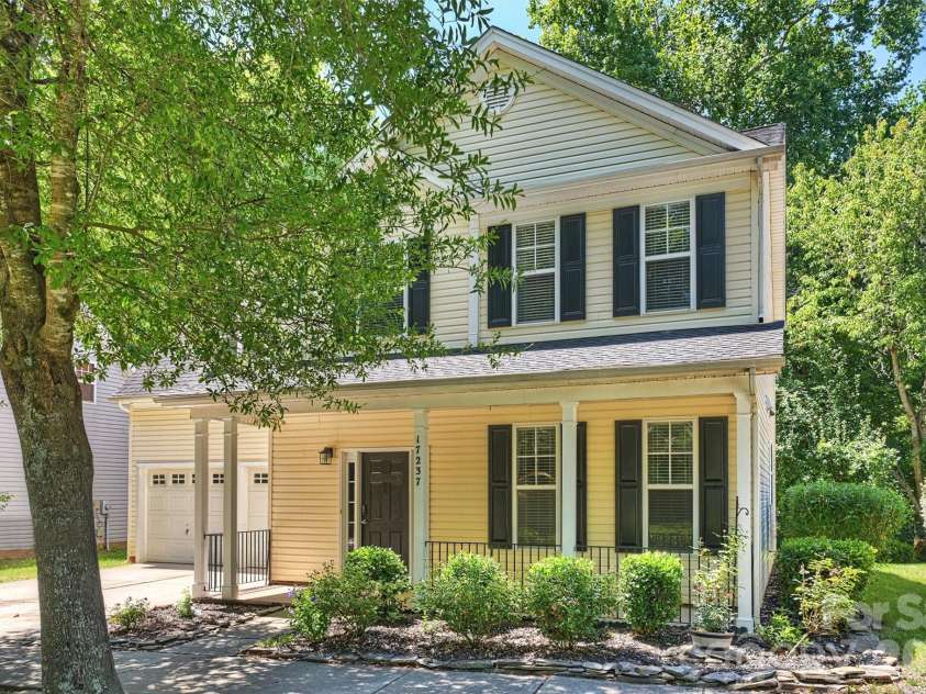 17237 Grand Central Way, Cornelius, NC 28031.  MLS# CAR4396099, YatesRealty ID 33350. 