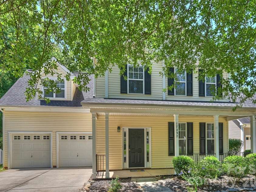 17237 Grand Central Way, Cornelius, NC 28031.  MLS# CAR4396099, YatesRealty ID 33350. 