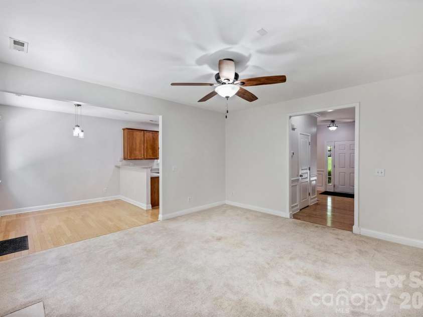17237 Grand Central Way, Cornelius, NC 28031.  MLS# CAR4396099, YatesRealty ID 33350. 