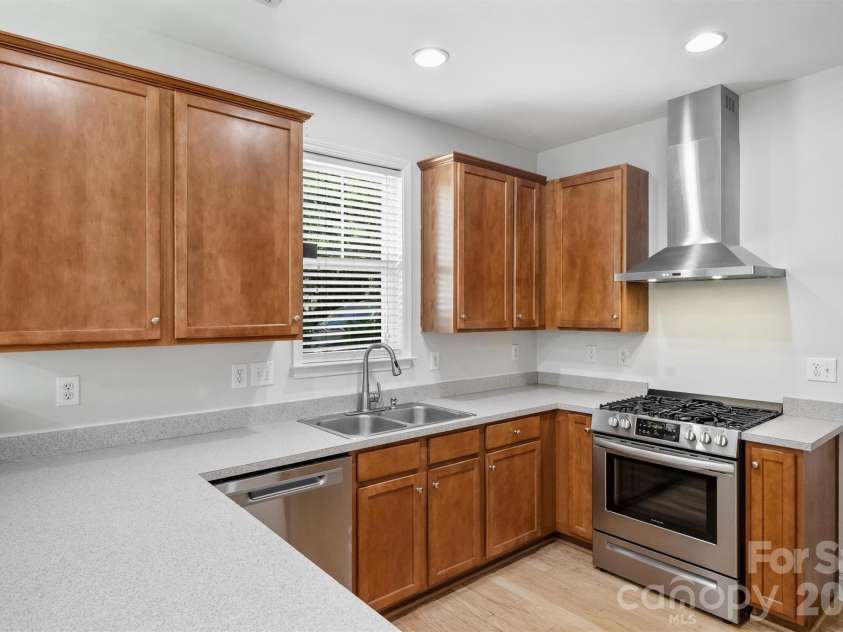 17237 Grand Central Way, Cornelius, NC 28031.  MLS# CAR4396099, YatesRealty ID 33350. 