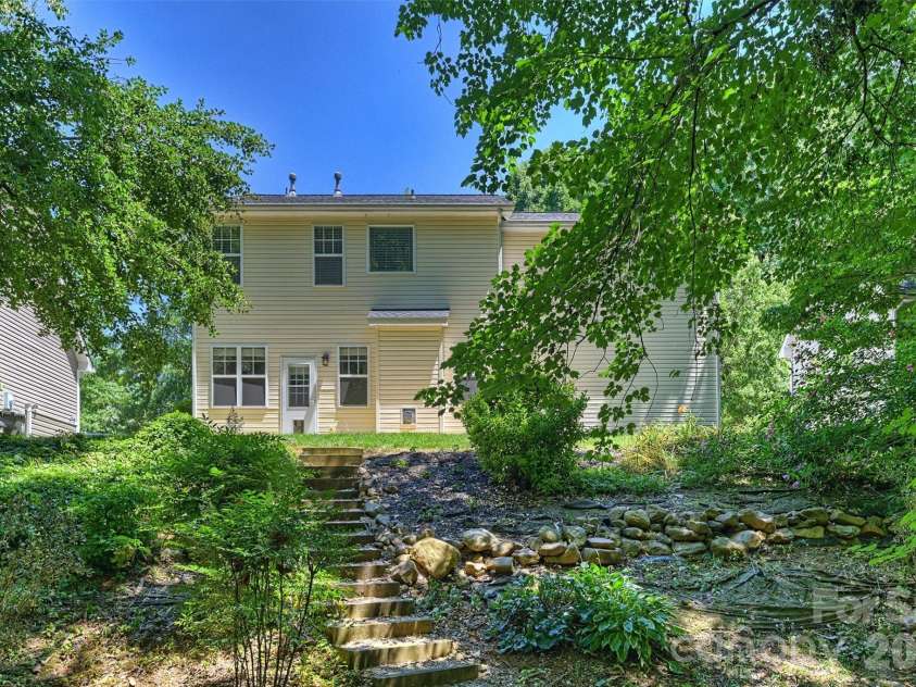 17237 Grand Central Way, Cornelius, NC 28031.  MLS# CAR4396099, YatesRealty ID 33350. 