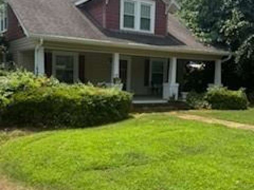 283 Maple Street, Rutherfordton, NC 28139.  MLS# CAR4294577, YatesRealty ID 33351. 