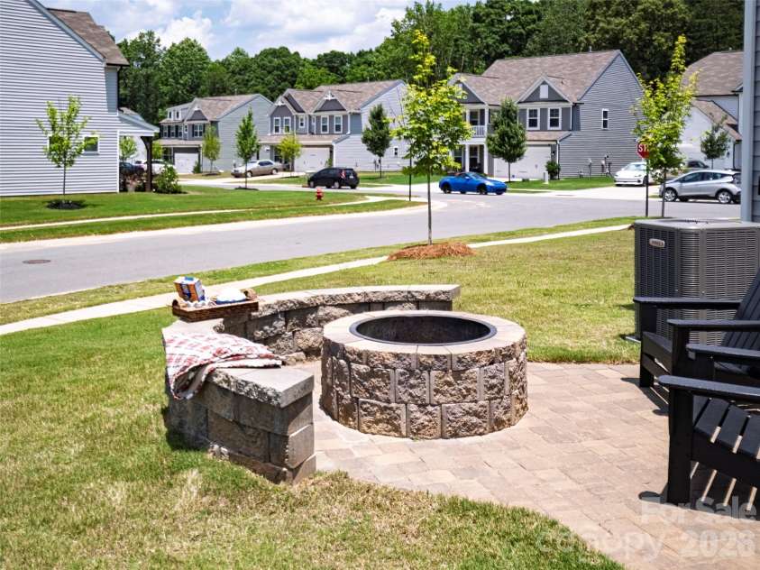 2313 Windley Drive, Gastonia, NC 28054.  MLS# CAR4390763, YatesRealty ID 33352. Patio area for Entertaining