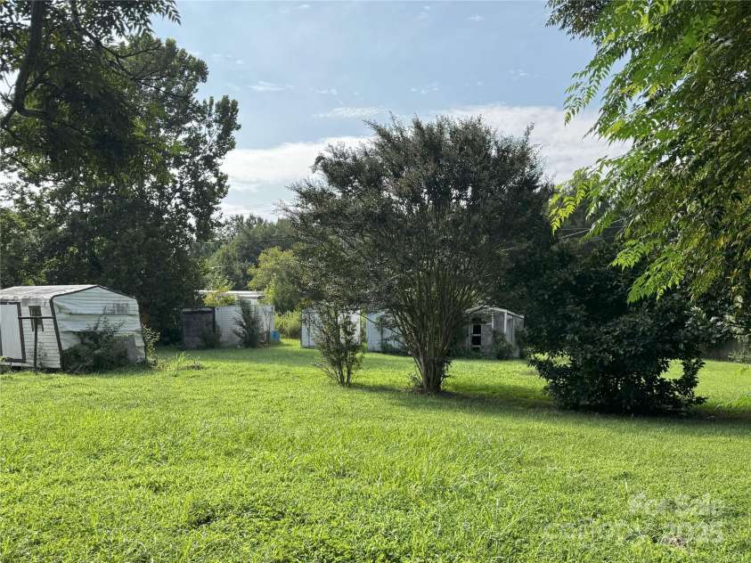 238 Victory Grove Church Road, Lincolnton, NC 28092.  MLS# CAR4294127, YatesRealty ID 33352. 