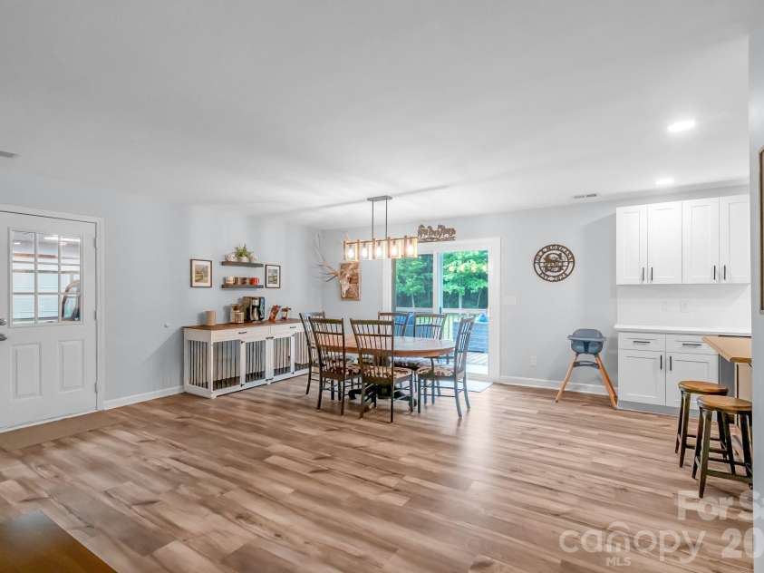 7209 Landsford Road, Monroe, NC 28112.  MLS# CAR4396350, YatesRealty ID 33353. 