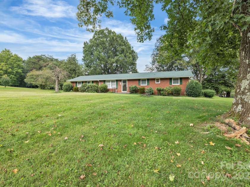 76 Eastview Court, Taylorsville, NC 28681.  MLS# CAR4293905, YatesRealty ID 33353. 