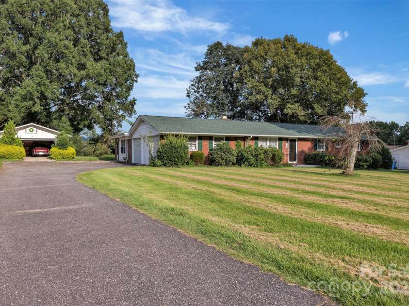 76 Eastview Court, Taylorsville, NC 28681.  MLS# CAR4293905, YatesRealty ID 33353. 