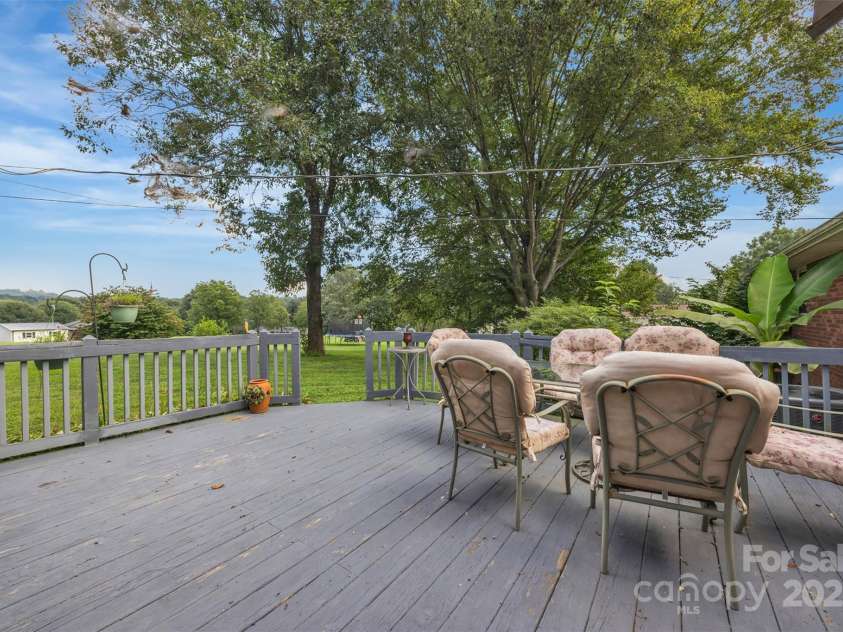 76 Eastview Court, Taylorsville, NC 28681.  MLS# CAR4293905, YatesRealty ID 33353. 