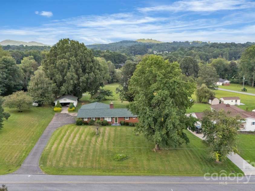 76 Eastview Court, Taylorsville, NC 28681.  MLS# CAR4293905, YatesRealty ID 33353. 