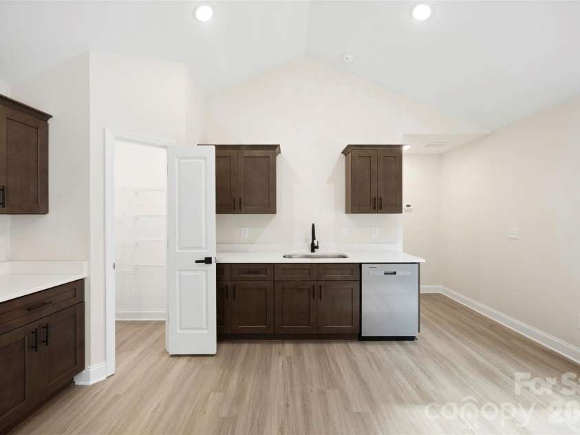 204 Knollwood Circle, Albemarle, NC 28001.  MLS# CAR4397126, YatesRealty ID 33355. 