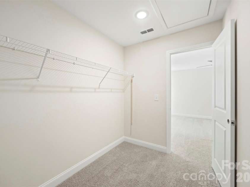 204 Knollwood Circle, Albemarle, NC 28001.  MLS# CAR4397126, YatesRealty ID 33355. 