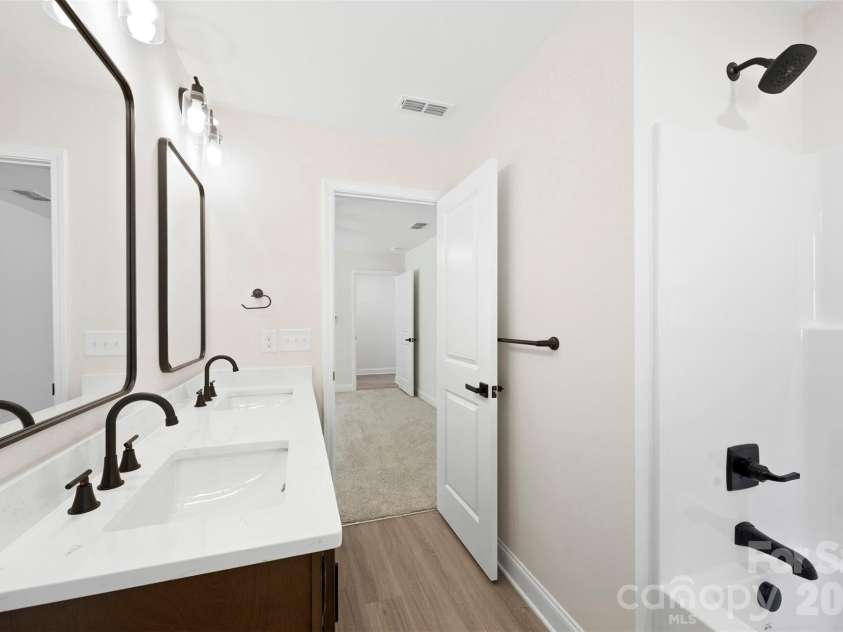 204 Knollwood Circle, Albemarle, NC 28001.  MLS# CAR4397126, YatesRealty ID 33355. 