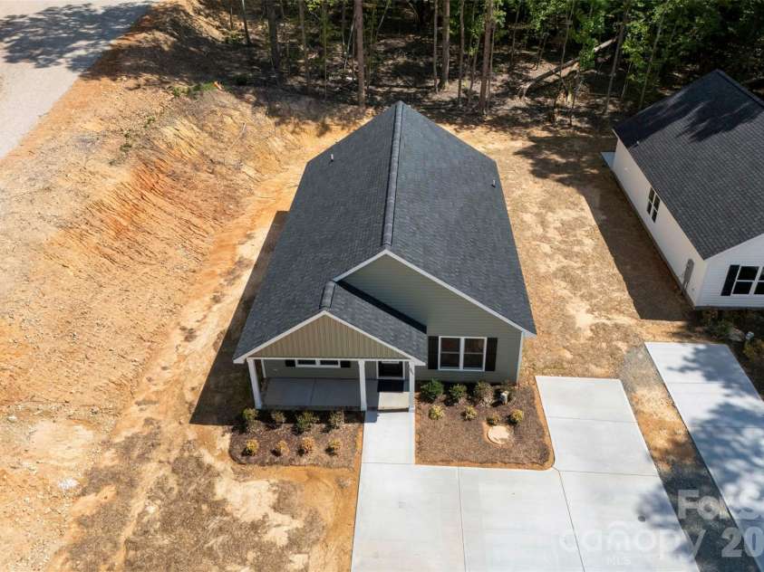 204 Knollwood Circle, Albemarle, NC 28001.  MLS# CAR4397126, YatesRealty ID 33355. 