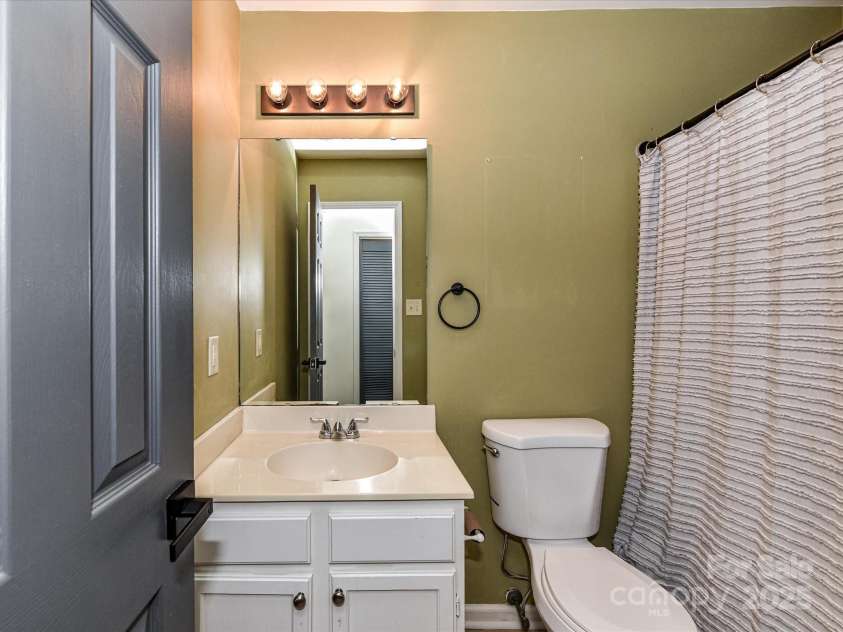 12224 Lullingstone Road, Pineville, NC 28134.  MLS# CAR4294016, YatesRealty ID 33356. 