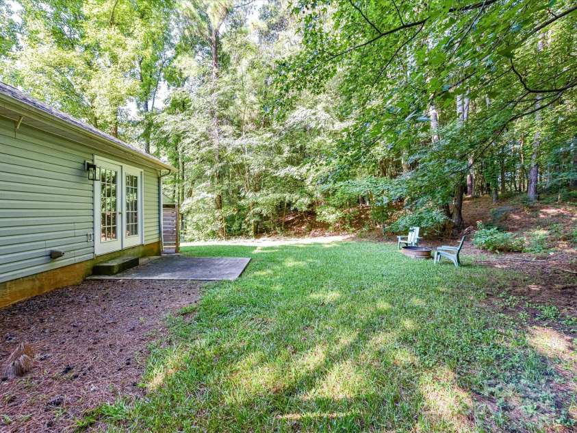 12224 Lullingstone Road, Pineville, NC 28134.  MLS# CAR4294016, YatesRealty ID 33356. 